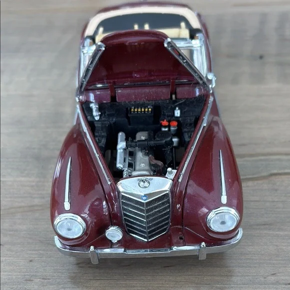 Mercedes-Benz 300 Sc - Picture 9 of 16